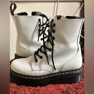 Brand new, never worn, size 6/7 Platform Dr Martens